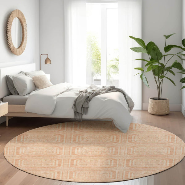 HomeRoots 5' Peach and Beige Geometric Area Rug - Durable, Washable Indoor/Outdoor Design for Modern Spaces 8' Round 610843