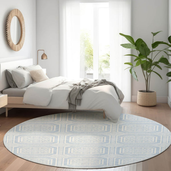 HomeRoots 5' Sky Blue and Ivory Geometric Area Rug - Stylish, Washable Design for Indoor and Outdoor Use 8' Round 610855