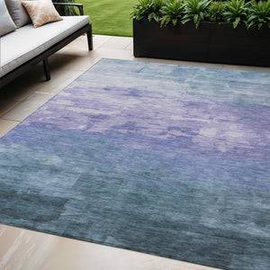 HomeRoots 5' Durable Denim Blue and Sky Blue Striped Rug - Versatile Indoor/Outdoor Style for Any Space 5' X 8' 610878