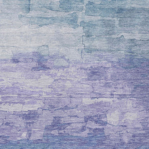 HomeRoots 5' Durable Denim Blue and Sky Blue Striped Rug - Versatile Indoor/Outdoor Style for Any Space 5' X 8' 610878
