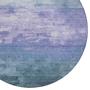 HomeRoots 5' Durable Denim Blue and Sky Blue Striped Rug - Versatile Indoor/Outdoor Style for Any Space 8' Round 610879