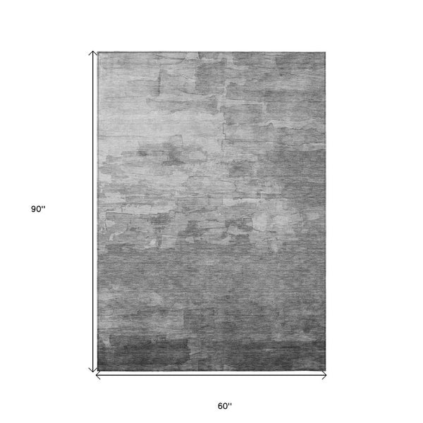 HomeRoots 5' Gray and Silver Striped Indoor Outdoor Area Rug - Stylish, Durable, Washable for High-Traffic Spaces 5' X 8' 610890