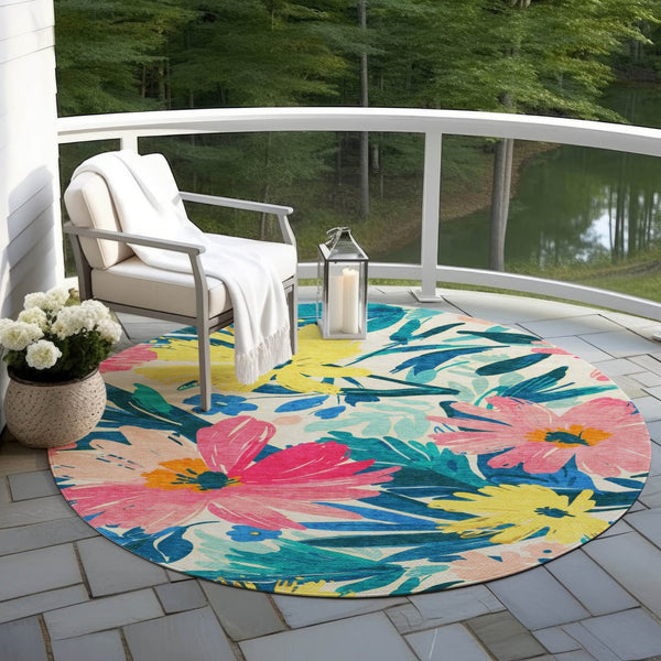HomeRoots 5' Floral Blush and Pink Area Rug - Stylish, Washable Indoor/Outdoor Accent for All Spaces 8' Round 610975