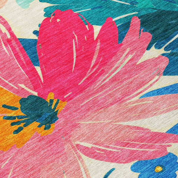 HomeRoots 5' Floral Blush and Pink Area Rug - Stylish, Washable Indoor/Outdoor Accent for All Spaces 8' Round 610975