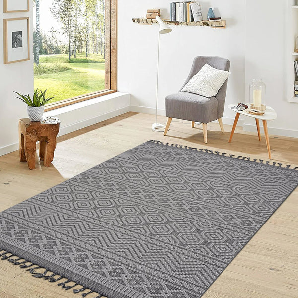 English Elm Guros Collection 4X6 Grey And White Geometric Rug – Durable, Stylish, Kid-Friendly For Indoors & Outdoors B189P183585