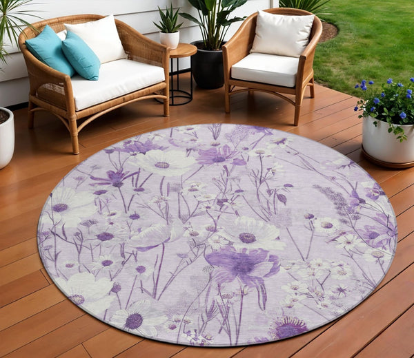 HomeRoots 5' Floral Area Rug in Soft Lavender and Lilac - Washable, Durable for Indoor and Outdoor Use 8' Round 611152