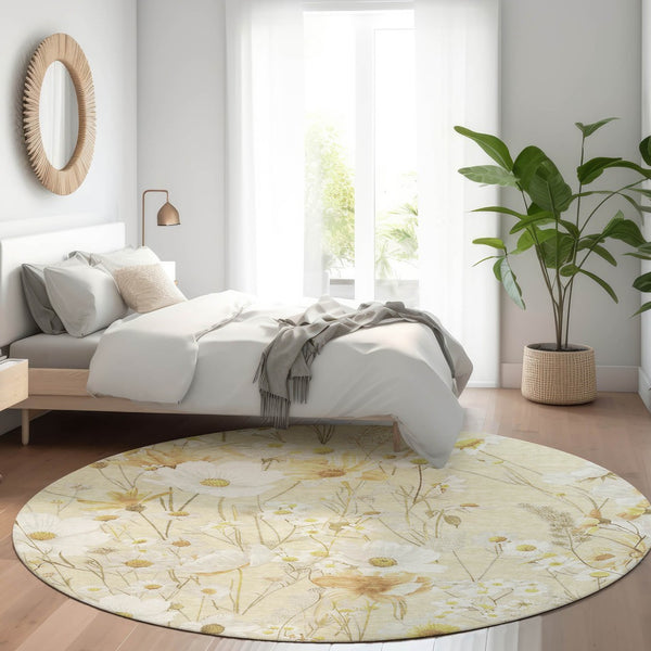 HomeRoots 5' Wheat and Ivory Floral Area Rug - Washable Indoor Outdoor Mat for Stylish, Durable Spaces 8' Round 611176
