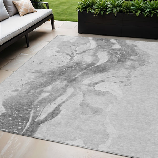 HomeRoots 5' Gray and Silver Abstract Area Rug - Versatile Washable Design for Indoor and Outdoor Spaces 5' X 8' 611307