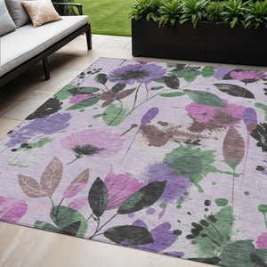 HomeRoots 5' Elegant Floral Washable Area Rug in Lavender & Artichoke Green for Indoor & Outdoor Spaces 5' x 7'6" 611502