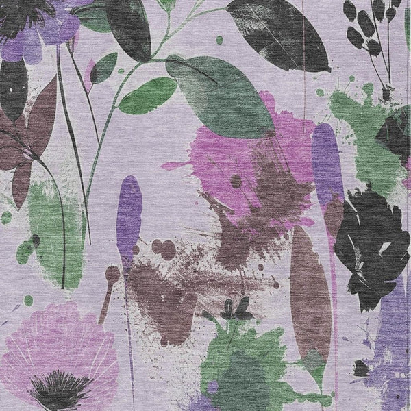 HomeRoots 5' Elegant Floral Washable Area Rug in Lavender & Artichoke Green for Indoor & Outdoor Spaces 5' x 7'6" 611502