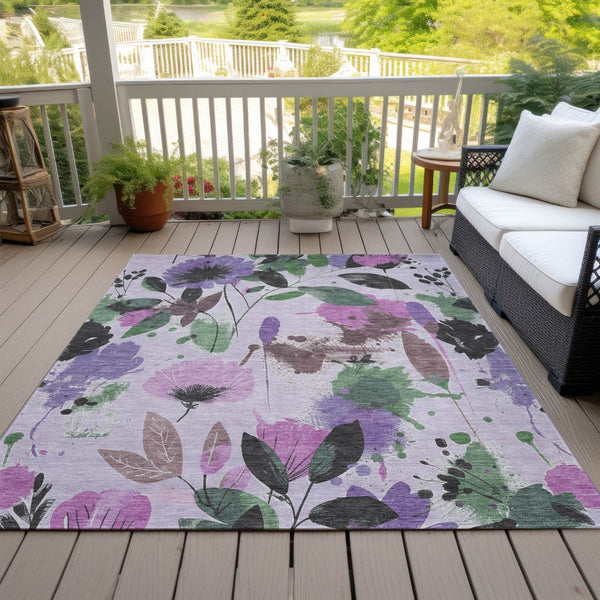 HomeRoots 5' Elegant Floral Washable Area Rug in Lavender & Artichoke Green for Indoor & Outdoor Spaces 5' x 7'6" 611502