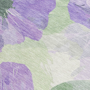 HomeRoots 5' Stylish Floral Indoor Outdoor Area Rug - Durable, Washable, Soft Lavender & Artichoke Green Design 5' x 7'6" 611514