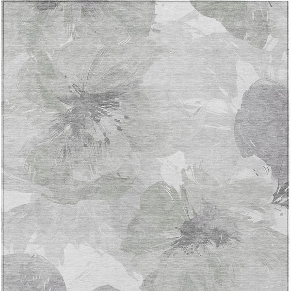 HomeRoots 5' Elegant Ivory and Silver Floral Area Rug - Washable, Indoor/Outdoor, Durable, Stylish Design 5' x 7'6" 611526