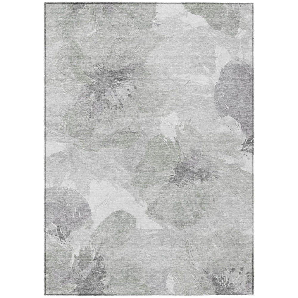 HomeRoots 5' Elegant Ivory and Silver Floral Area Rug - Washable, Indoor/Outdoor, Durable, Stylish Design 5' x 7'6" 611526