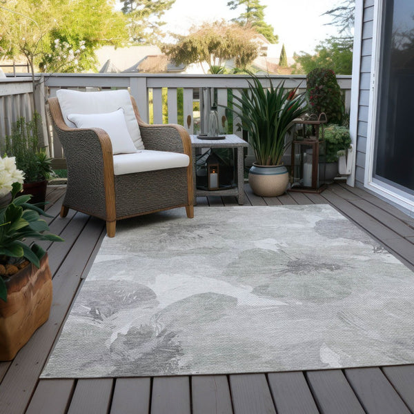 HomeRoots 5' Elegant Ivory and Silver Floral Area Rug - Washable, Indoor/Outdoor, Durable, Stylish Design 9' x 12' 611529