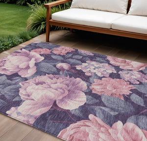 HomeRoots 5' Indoor Outdoor Floral Area Rug - Stylish, Washable, Stain-Resistant Design for Any Space Pink 8' x 10' 611576