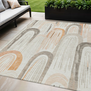 HomeRoots 5' X 8' Ivory and Taupe Geometric Area Rug – Stylish, Washable Design for Indoor & Outdoor Spaces! 611761