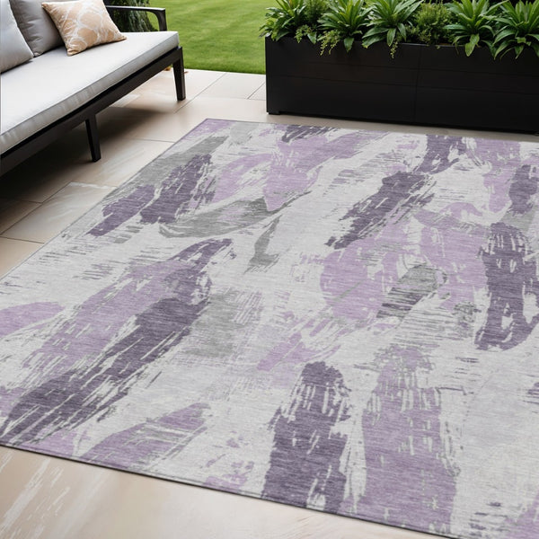 HomeRoots 5' Lavender & Lilac Abstract Washable Area Rug - Versatile Indoor/Outdoor Durable Design, Easy Care! 611887