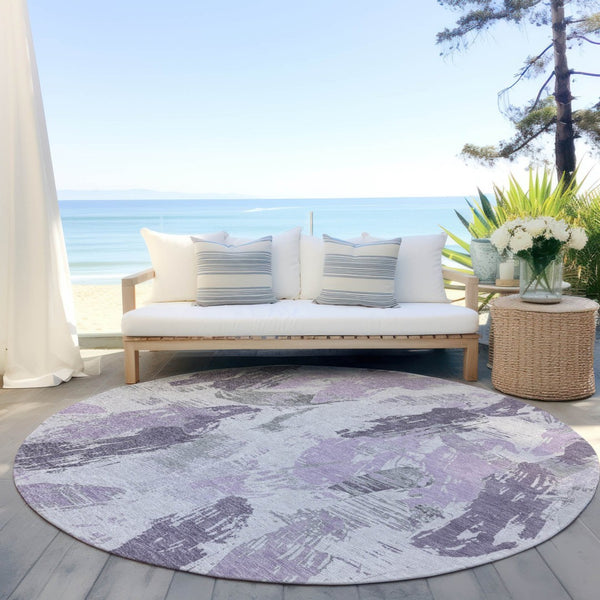 HomeRoots 8' Stylish Abstract Round Area Rug in Lavender & Lilac - Washable, Durable for Indoor/Outdoor Use 611888