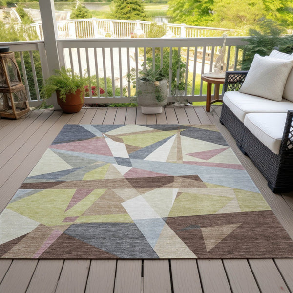HomeRoots 8' X 10' Khaki Beige & Mauve Geometric Area Rug - Stylish, Washable Indoor/Outdoor Décor for Any Space 611955