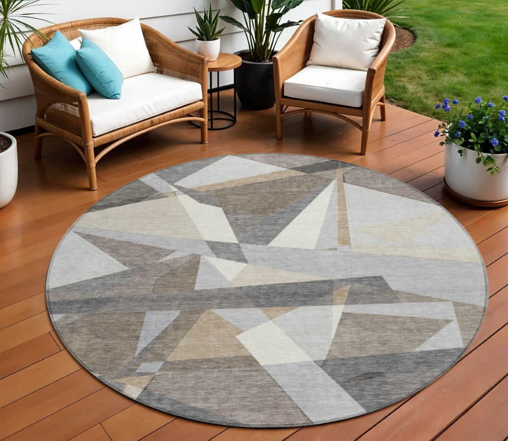 HomeRoots 8' Taupe Khaki and Gray Round Geometric Area Rug - Stylish, Washable, Indoor/Outdoor Versatile Design 611972