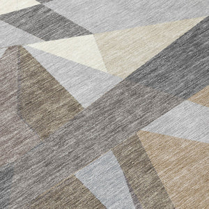 HomeRoots 8' Taupe Khaki and Gray Round Geometric Area Rug - Stylish, Washable, Indoor/Outdoor Versatile Design 611972