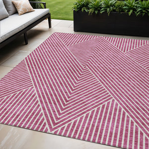 Homeroots 3' X 5' Stylish Geometric Washable Area Rug For Indoor And Outdoor Spaces - Durable & Versatile Design Blush Polyester 612113