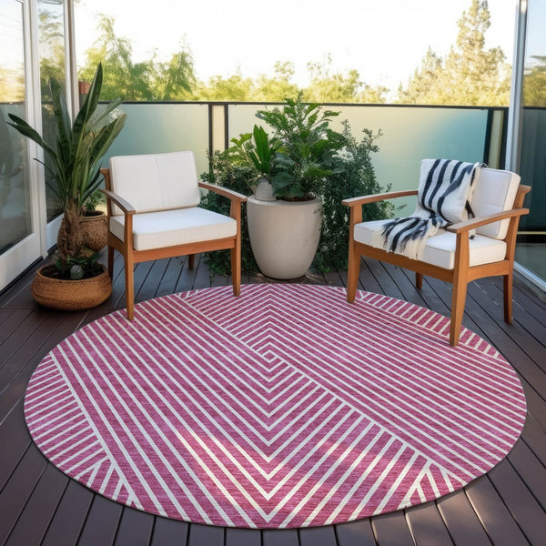 Homeroots 3' X 5' Stylish Geometric Washable Area Rug For Indoor And Outdoor Spaces - Durable & Versatile Design Blush Polyester 612114
