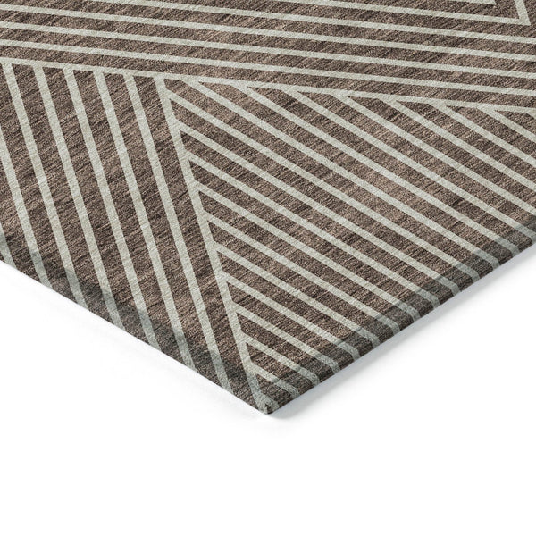 Homeroots 3' X 5' Stylish Geometric Washable Area Rug For Indoor And Outdoor Spaces - Durable & Versatile Design Brown Polyester 612121