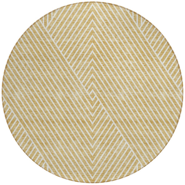 Homeroots 3' X 5' Stylish Geometric Washable Area Rug For Indoor And Outdoor Spaces - Durable & Versatile Design Gold Polyester 612126