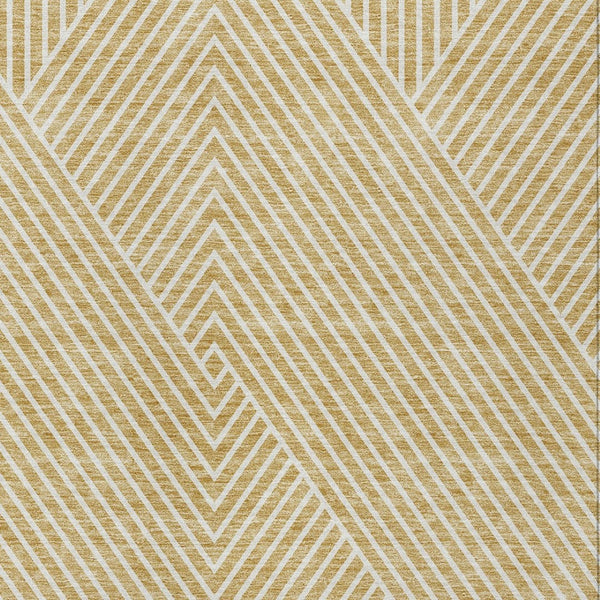 Homeroots 3' X 5' Stylish Geometric Washable Area Rug For Indoor And Outdoor Spaces - Durable & Versatile Design Gold Polyester 612128