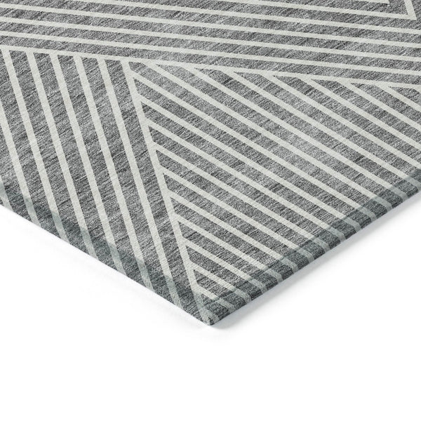 Homeroots 3' X 5' Stylish Geometric Washable Area Rug For Indoor And Outdoor Spaces - Durable & Versatile Design Gray Polyester 612130
