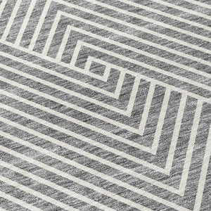 Homeroots 3' X 5' Stylish Geometric Washable Area Rug For Indoor And Outdoor Spaces - Durable & Versatile Design Gray Polyester 612132