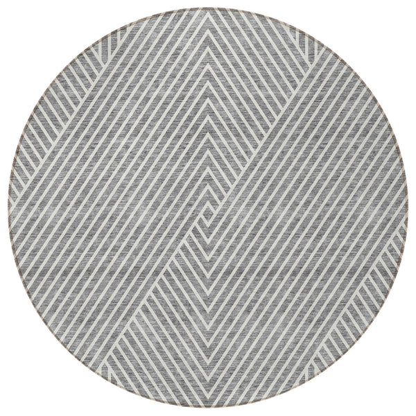Homeroots 3' X 5' Stylish Geometric Washable Area Rug For Indoor And Outdoor Spaces - Durable & Versatile Design Gray Polyester 612132