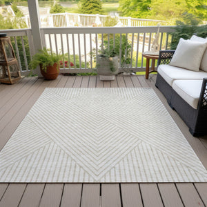 Homeroots 3' X 5' Stylish Geometric Washable Area Rug For Indoor And Outdoor Spaces - Durable & Versatile Design Ivory Polyester 612141