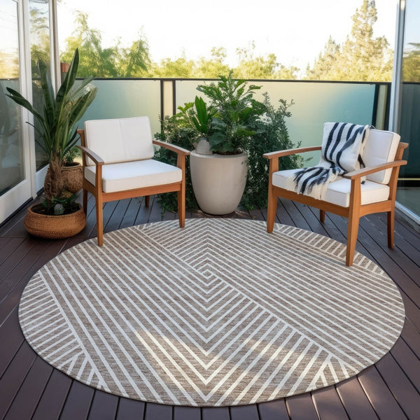 Homeroots 3' X 5' Stylish Geometric Washable Area Rug For Indoor And Outdoor Spaces - Durable & Versatile Design Taupe Polyester 612150