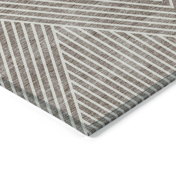 Homeroots 3' X 5' Stylish Geometric Washable Area Rug For Indoor And Outdoor Spaces - Durable & Versatile Design Taupe Polyester 612152