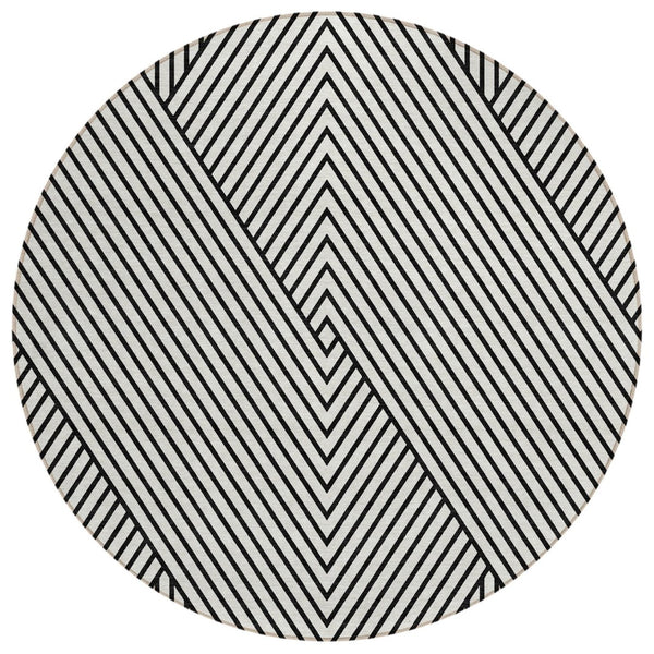HomeRoots 5' Modern Black and White Geometric Washable Area Rug for Indoor and Outdoor Spaces, Durable Design 8' Round 612162