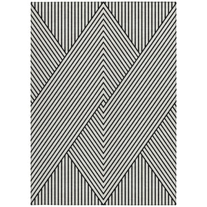 Homeroots 3' X 5' Stylish Geometric Washable Area Rug For Indoor And Outdoor Spaces - Durable & Versatile Design White Polyester 612165