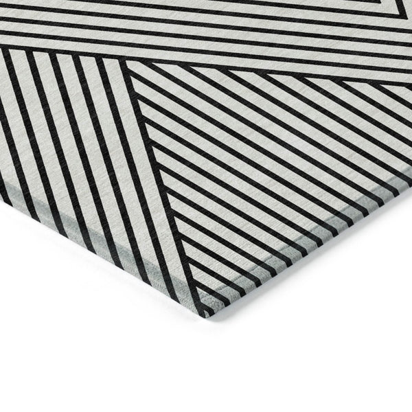 HomeRoots 5' Modern Black and White Geometric Washable Area Rug for Indoor and Outdoor Spaces, Durable Design 10' X 14' 612165