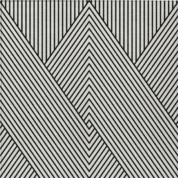 Homeroots 3' X 5' Stylish Geometric Washable Area Rug For Indoor And Outdoor Spaces - Durable & Versatile Design White Polyester 612165