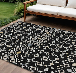Homeroots 3' X 5' Southwestern Washable Indoor Outdoor Area Rug - Durable, Stylish, Stain Resistant Design Black Polyester 612176