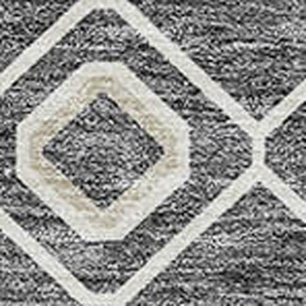 Homeroots 3' X 5' Southwestern Washable Indoor Outdoor Area Rug - Durable, Stylish, Stain Resistant Design Gray Polyester 612183