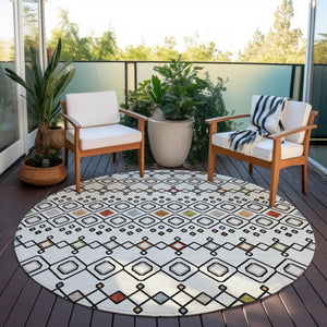 Homeroots 3' X 5' Southwestern Washable Indoor Outdoor Area Rug - Durable, Stylish, Stain Resistant Design Ivory Polyester 612186
