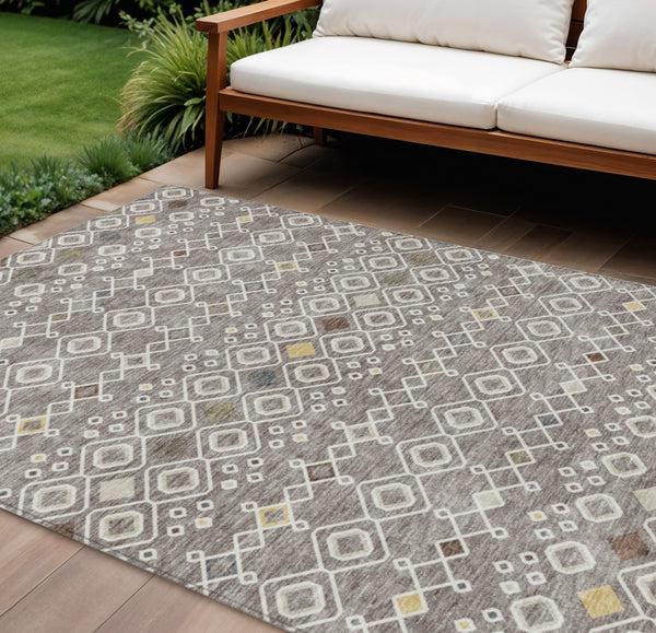 Homeroots 3' X 5' Southwestern Washable Indoor Outdoor Area Rug - Durable, Stylish, Stain Resistant Design Taupe Polyester 612230