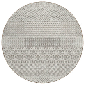 HomeRoots 5' Chevron Area Rug - Stylish Beige and Ivory Design for Indoor/Outdoor Spaces, Easy Care & Durable 8' Round 612234