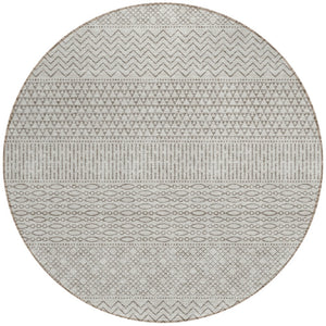 Homeroots 3' Washable Indoor Outdoor Area Rug With Chevron Design - Durable, Stain Resistant, Versatile Décor Beige Polyester 612234