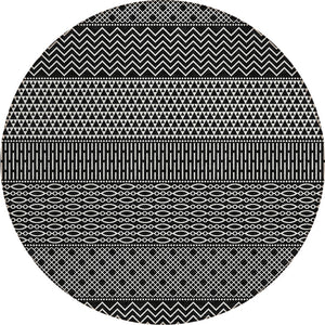 Homeroots 3' Washable Indoor Outdoor Area Rug With Chevron Design - Durable, Stain Resistant, Versatile Décor Black Polyester 612240