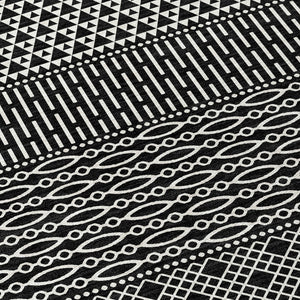 Homeroots 3' Washable Indoor Outdoor Area Rug With Chevron Design - Durable, Stain Resistant, Versatile Décor Black Polyester 612240