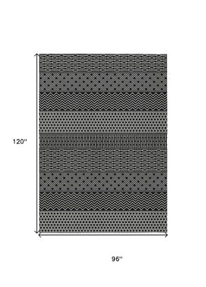 Homeroots 3' Washable Indoor Outdoor Area Rug With Chevron Design - Durable, Stain Resistant, Versatile Décor Black Polyester 612241